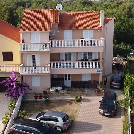 Apartment Mladen Биоград-на-Мору Экстерьер фото
