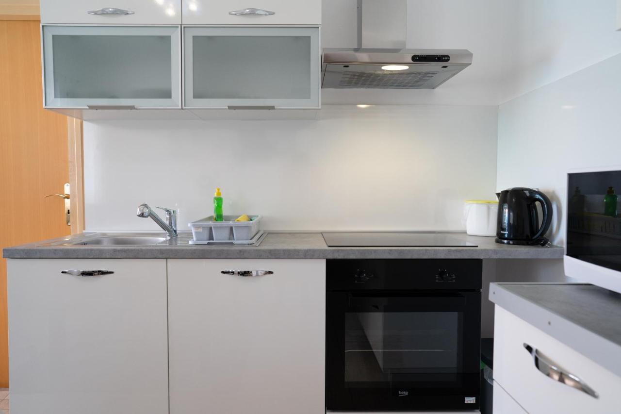 Apartment Mladen Биоград-на-Мору Экстерьер фото