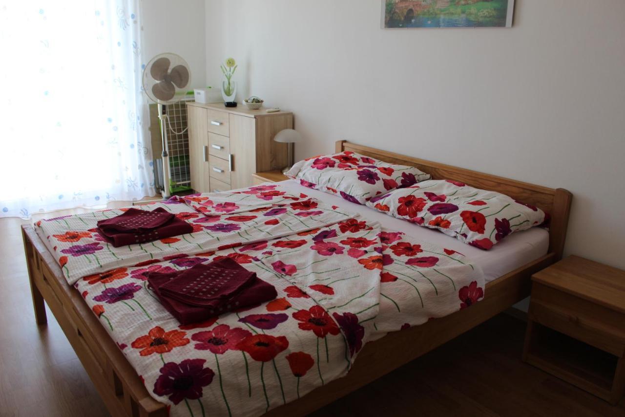 Apartment Mladen Биоград-на-Мору Экстерьер фото