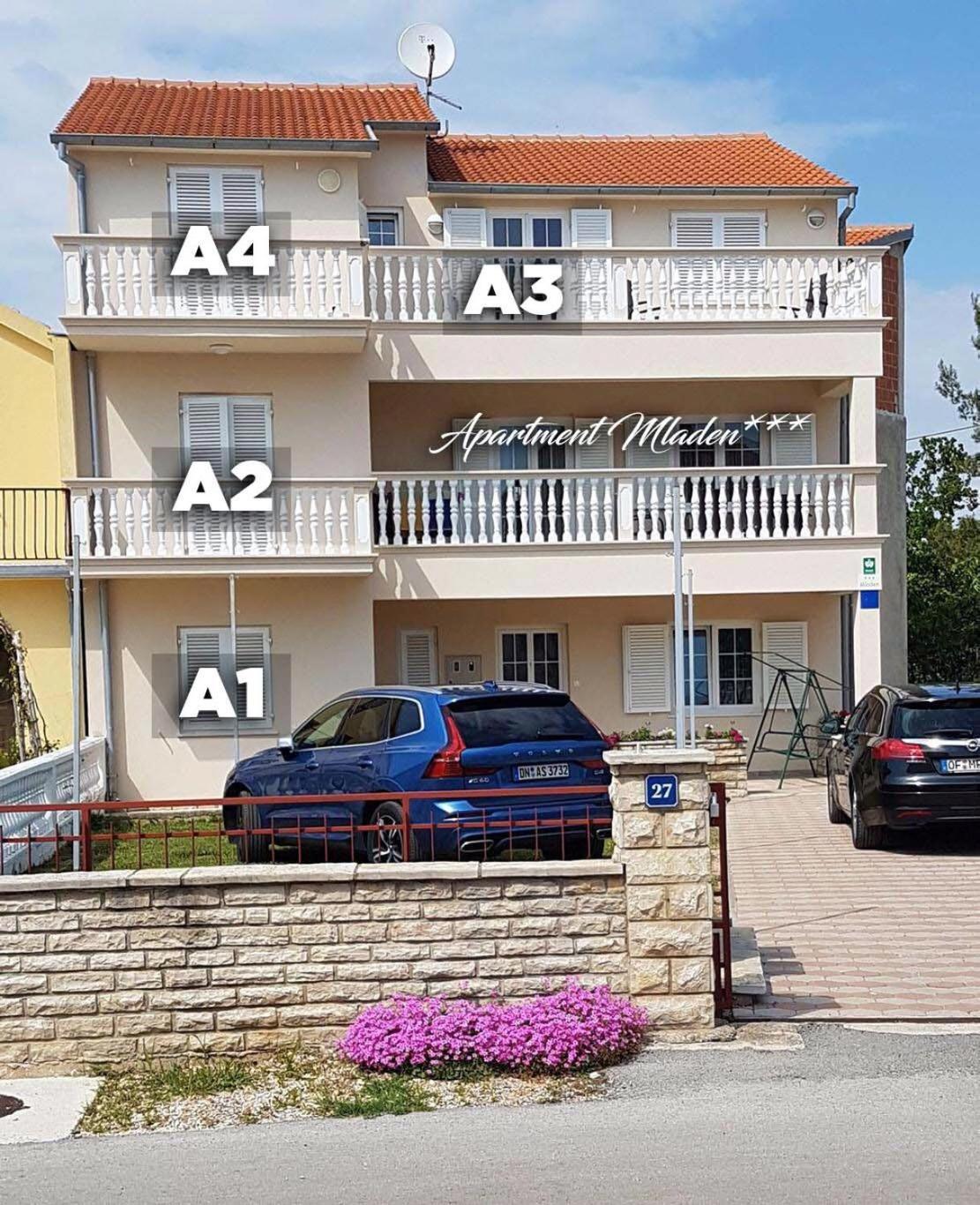 Apartment Mladen Биоград-на-Мору Экстерьер фото